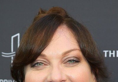 A headshot of Rachel Tenner.