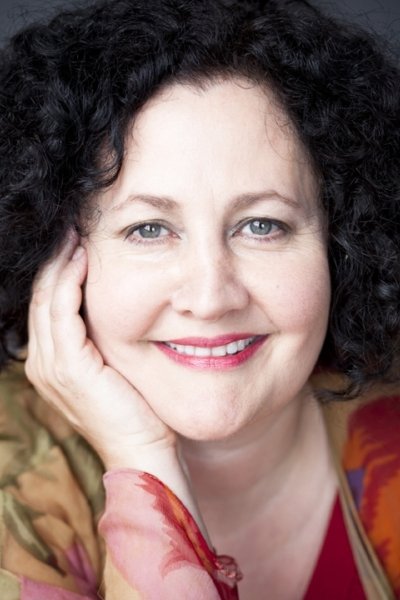 A headshot of Yvette Parsons.