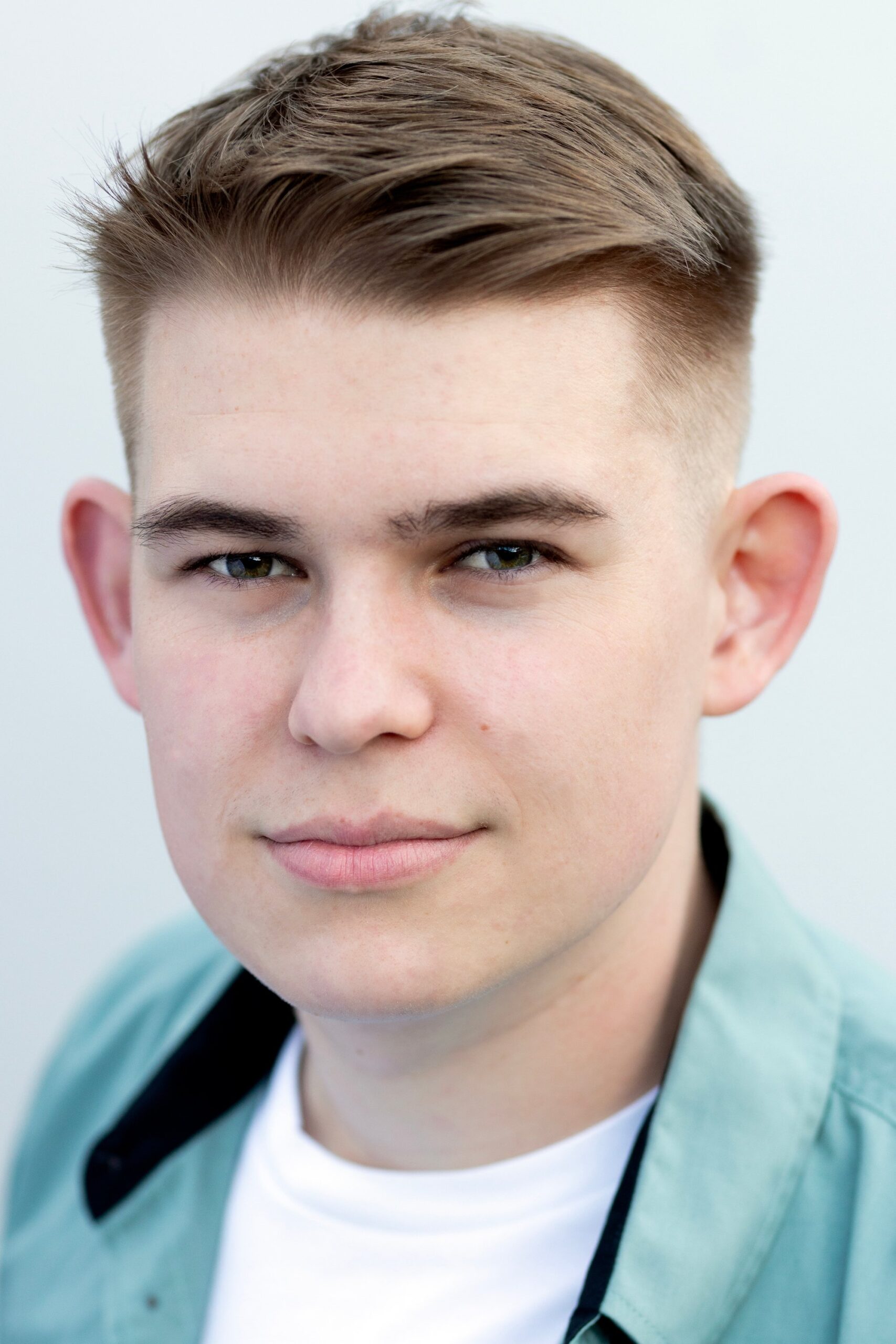 A headshot of Frankie Creagh-Leslie.