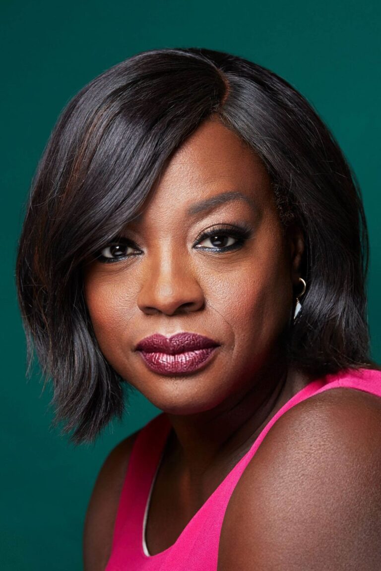 Official headshot photo of person: Viola Davis.